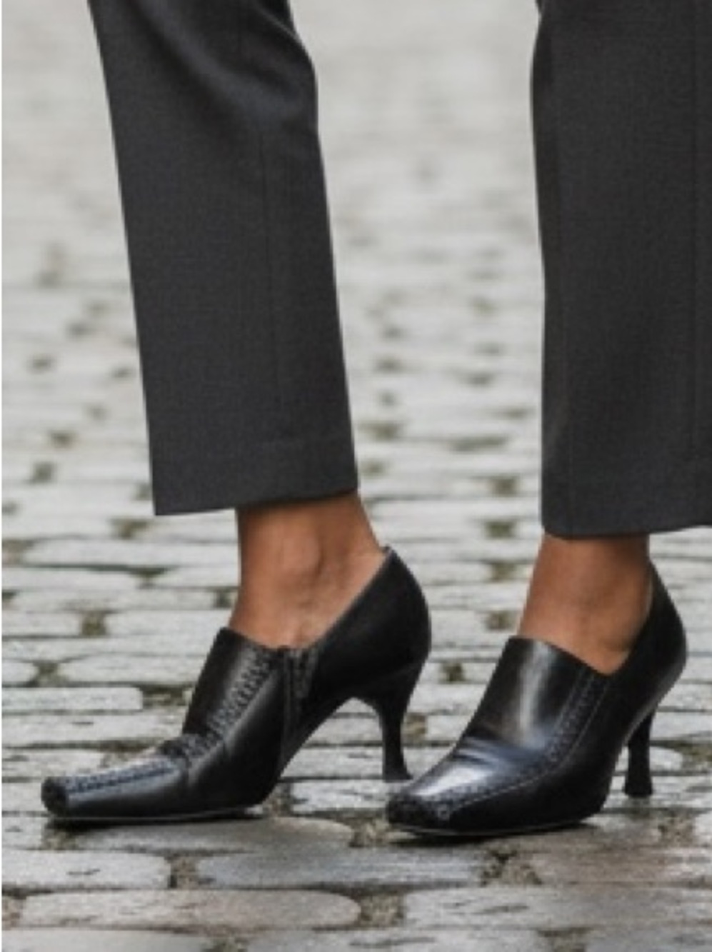 Franco Sarto Women’s Brown Leather Square-Toe Heeled loafers